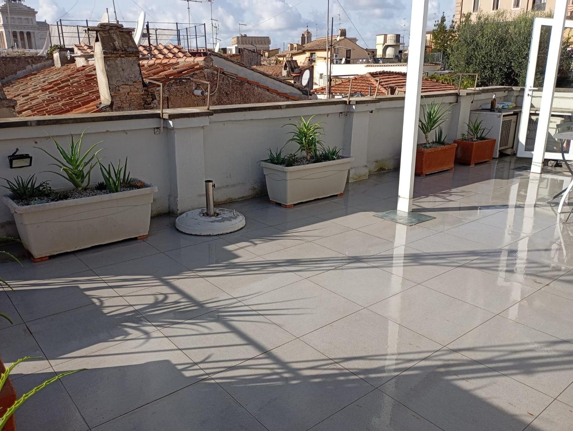 Colosseum Exclusive Duplex Lejlighed *
